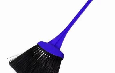 Веник пластиковый с длинным износостойким ворсом