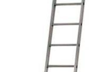 Лестница для подъема пассажиров на верхние полки