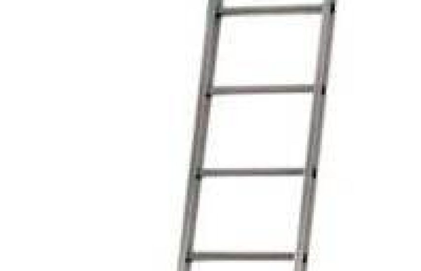 Лестница для подъема пассажиров на верхние полки